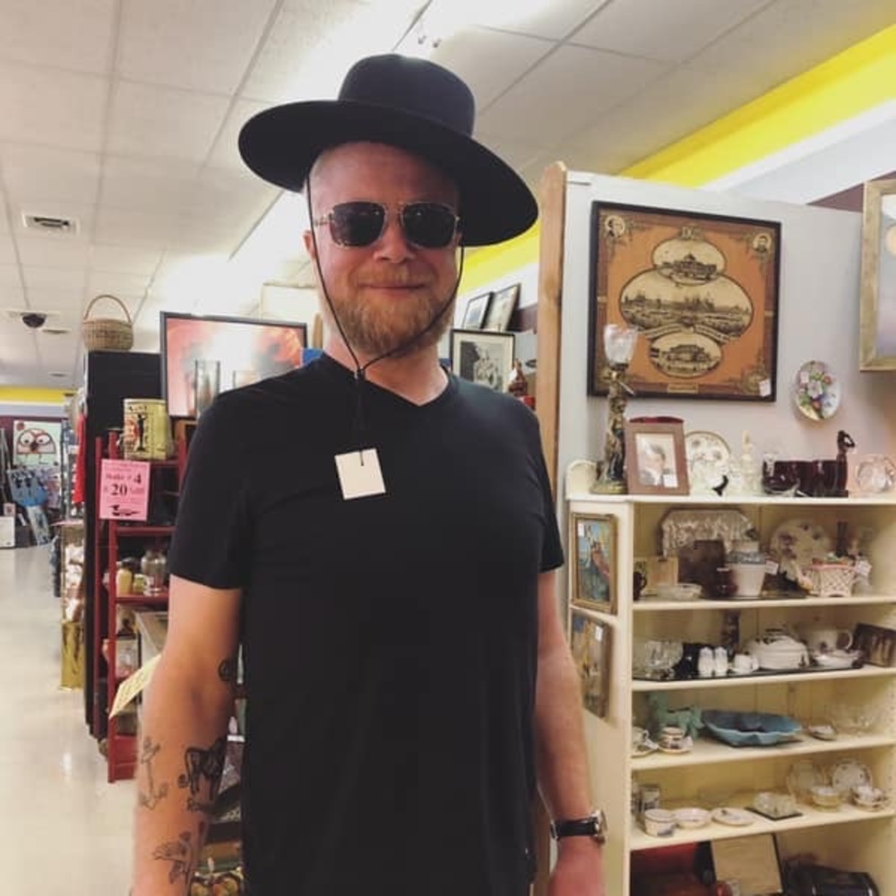 Meet your Posher, Jason